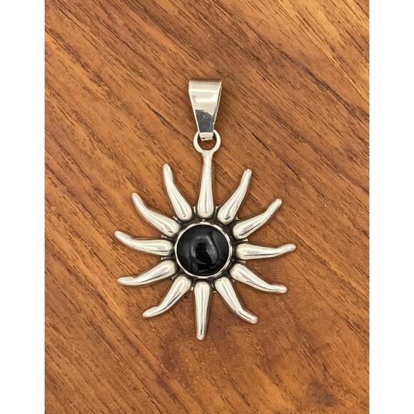 Vintage Sterling Silver Sun Pendant with Black Cabochon - Mexico Large - Picture 1 of 5
